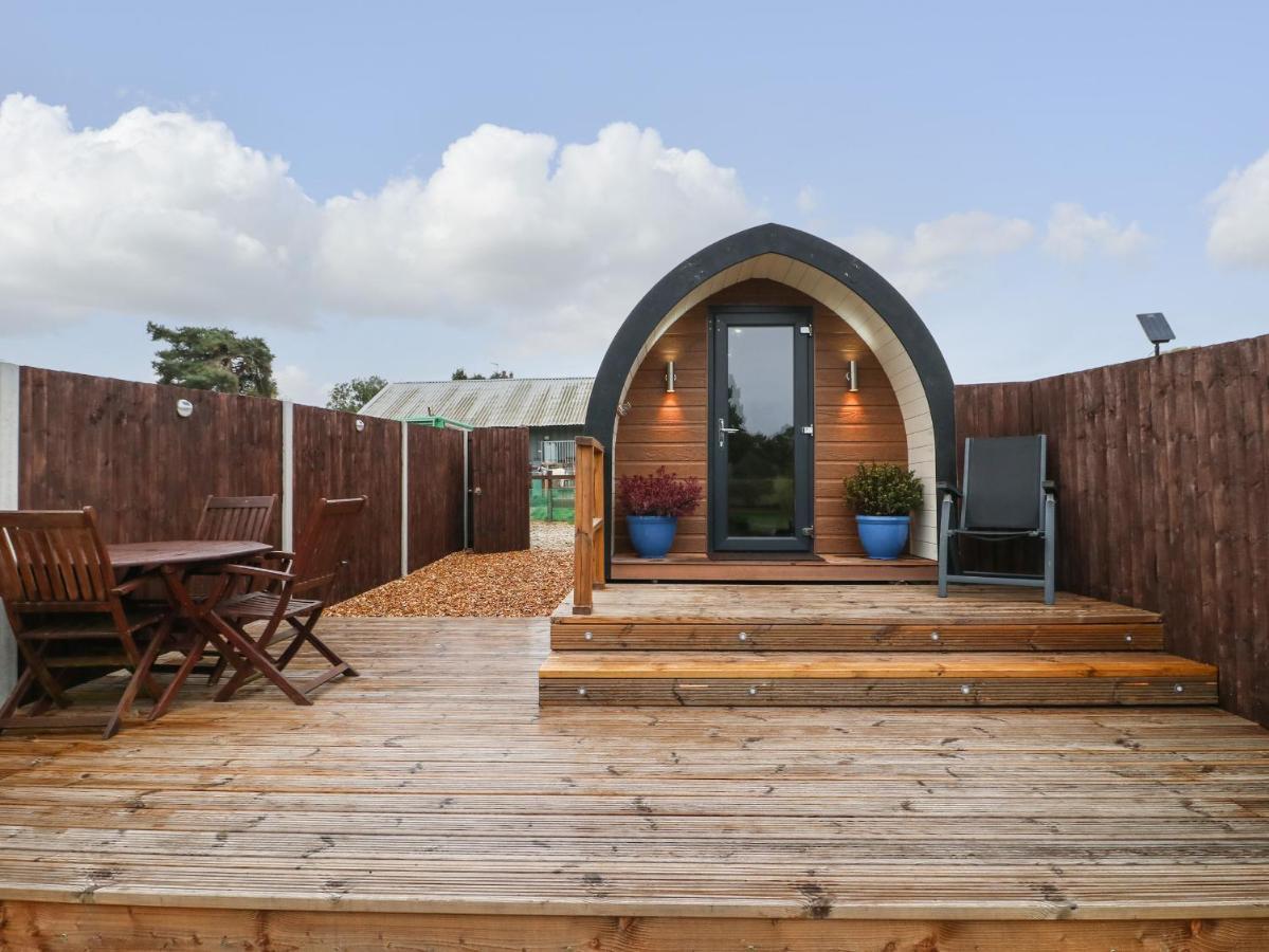 The Pod At Bank House Farm Villa Stafford Bagian luar foto